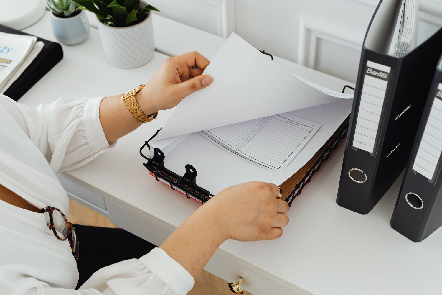 How Hidden Files Are Eating Up Your Device Storage - Economicore